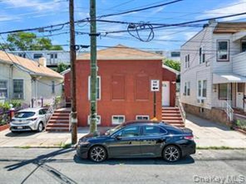 196 Brighton 10th Street, Brooklyn NY 11235