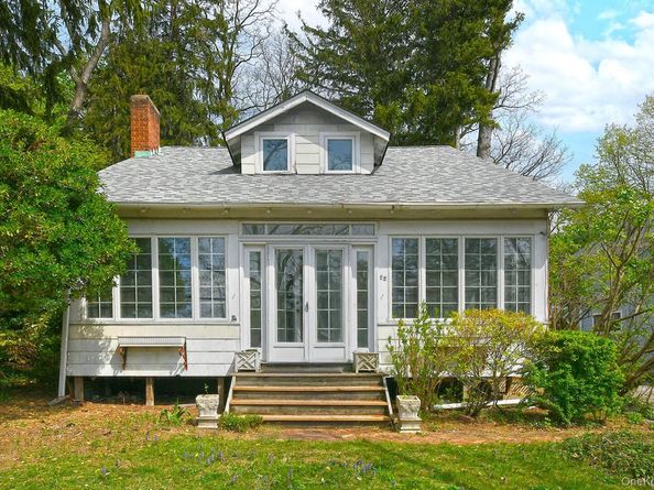 22 Prospect Road, Centerport NY 11721