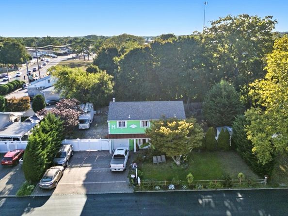 214 Tree Avenue, Central Islip NY 11722