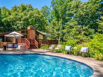 6 Great Pond Lane