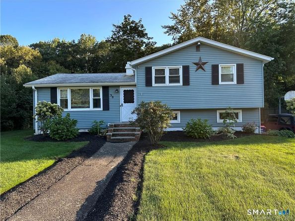 38 Pastors Walk, Monroe CT 06468