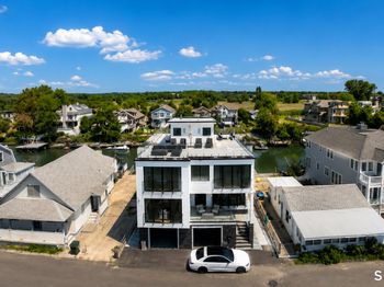 2268 Fairfield Beach Road