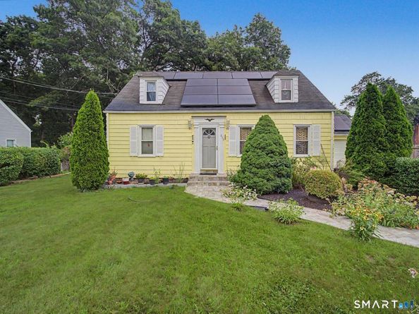 142 Travis Drive, Bridgeport CT 06606