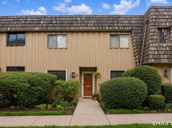76 Gillies Lane 76, Norwalk CT 06854