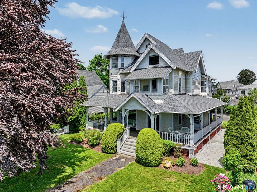 9 Seaside Place, Norwalk CT 06855