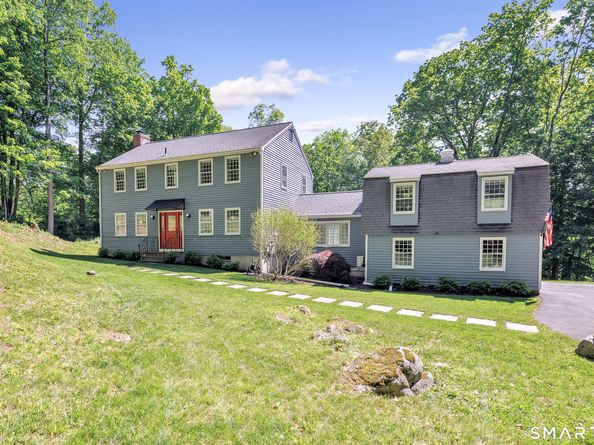 37 Lamppost Drive, Redding CT 06896