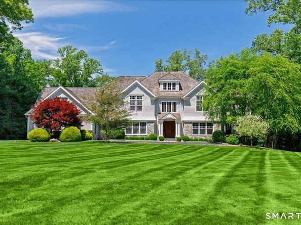 25 Adams Lane, New Canaan CT 06840