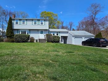 18 Lintric Dr