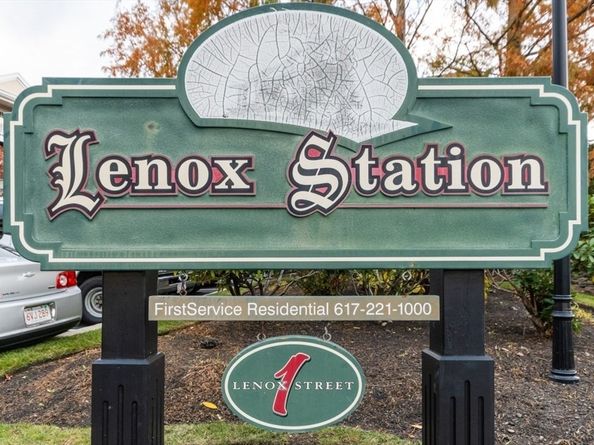 1 Lenox St 312, Norwood MA 02062