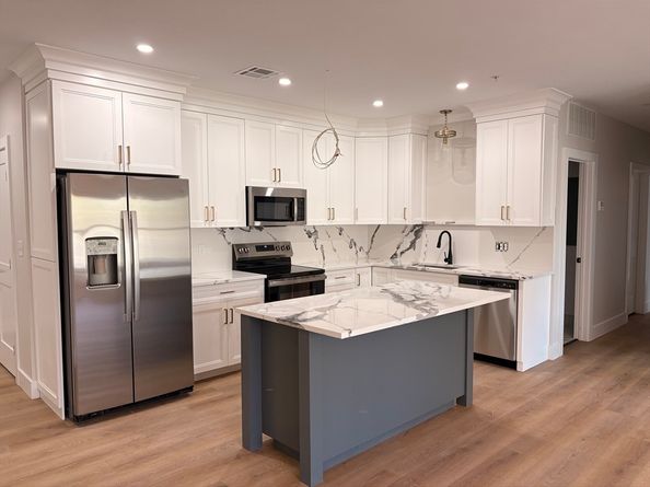 441 Washington St 305, Dedham MA 02026