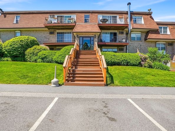 26 Williamsburg Ct 12, Shrewsbury MA 01545