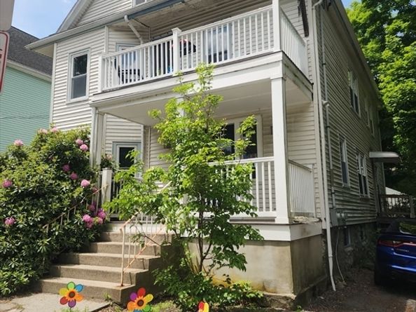 110 Crescent Ave, Melrose MA 02176