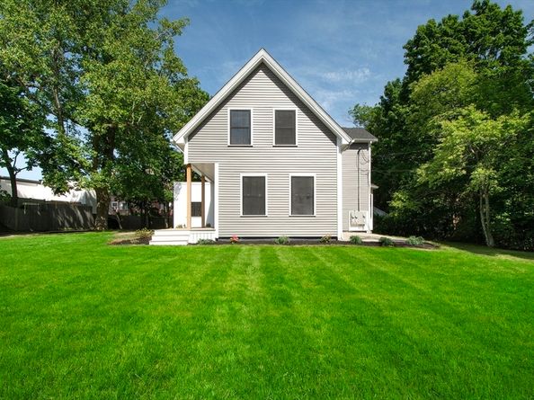 215 Gardner St, Hingham MA 02043
