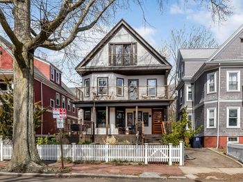 151 Magazine St