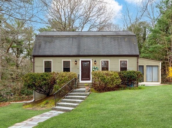 44 Jan Marie Drive, Plymouth MA 02360
