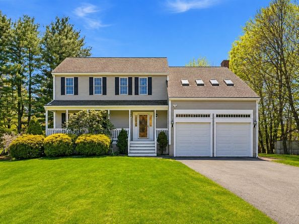 1 Village Ln, Littleton MA 01460
