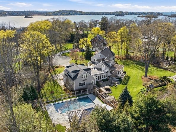 5 Seal Cove Ln, Hingham MA 02043
