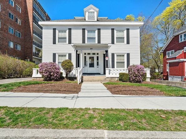 44 Greenleaf St, Quincy MA 02169