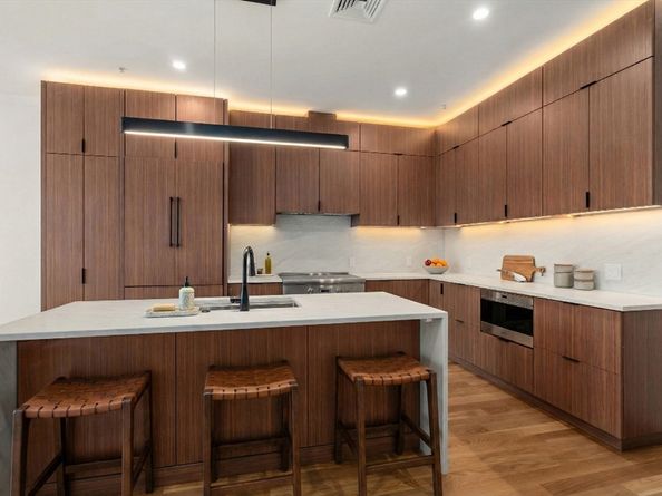 58 Kent 402, Brookline MA 02445