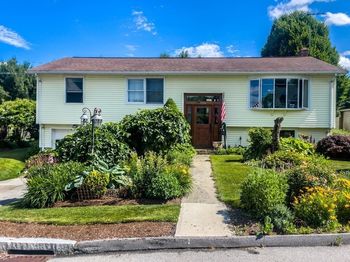 128 Derby St