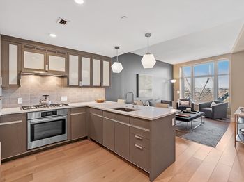 100 Lovejoy Wharf