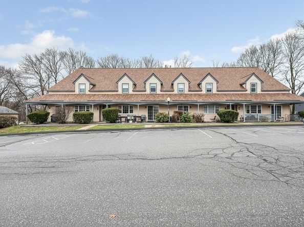 71 Kennedy Dr 71, Chelmsford MA 01863