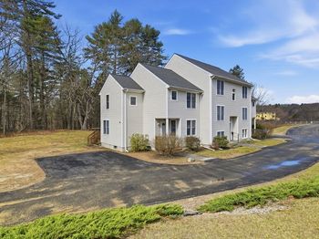 10 Meadowbrook Ct