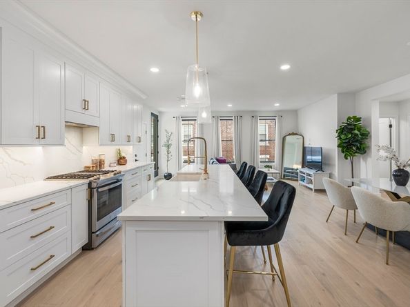 839 Saratoga St 3, Boston MA 02128