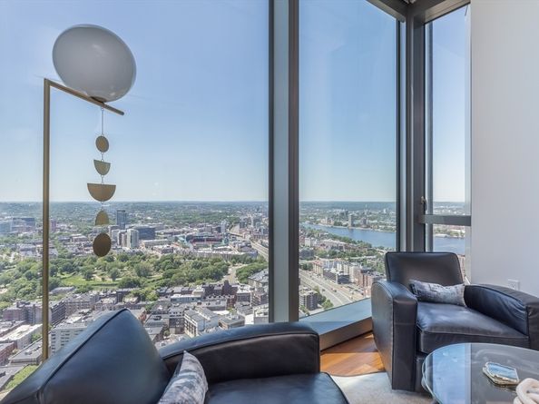 1 Dalton 4505, Boston MA 02115