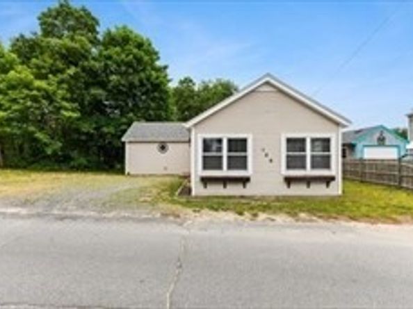 106 Circuit Ave, Wareham MA 02571