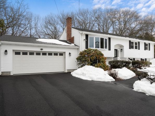 51 Peters Drive, Stoughton MA 02072