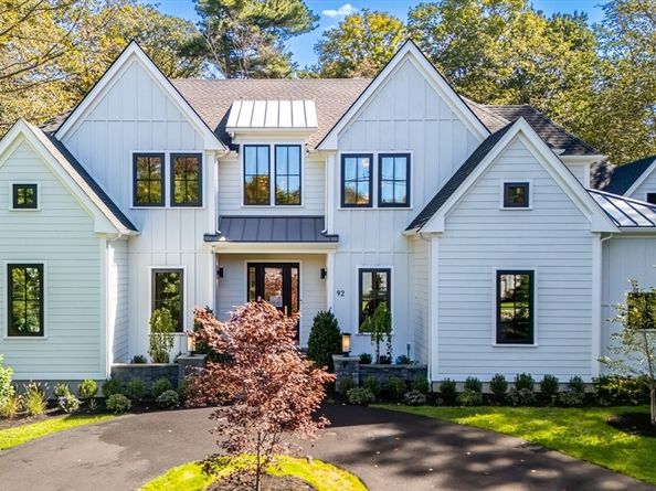 92 Hill St, Lexington MA 02421