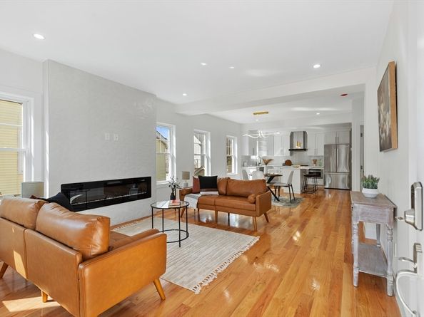 11 Harriet Ave 2, Belmont MA 02478