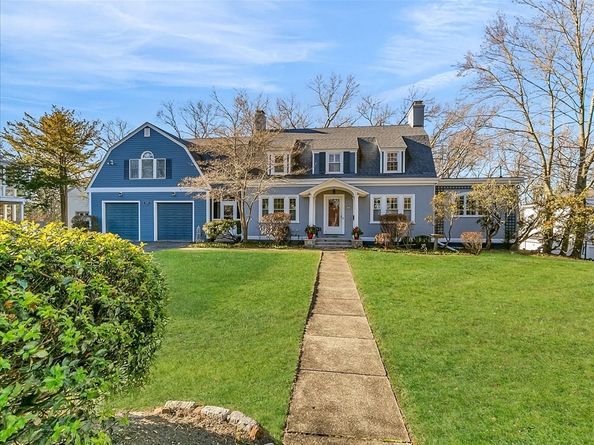 243 Upland Ave, Newton MA 02461