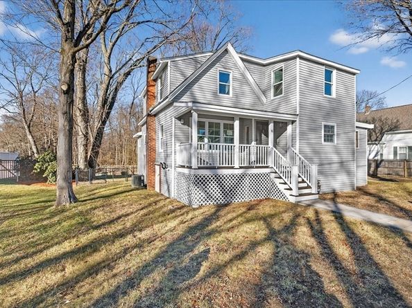 48 Bigelow Ave, Rockland MA 02370