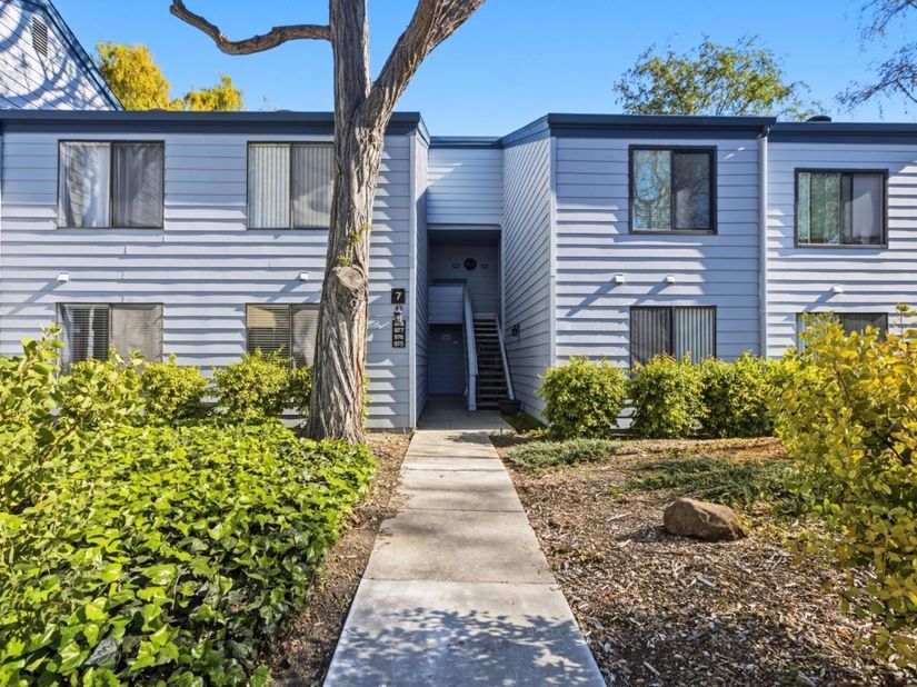 905 W Middlefield Road 975, Mountain View CA 94043