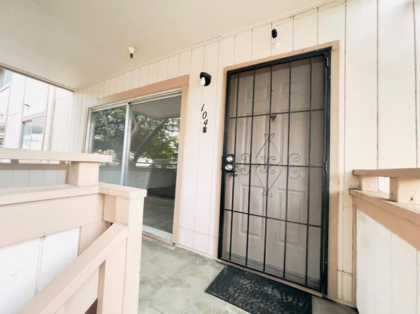 25164 Copa Del Oro Drive Drive 104, Hayward CA 94545