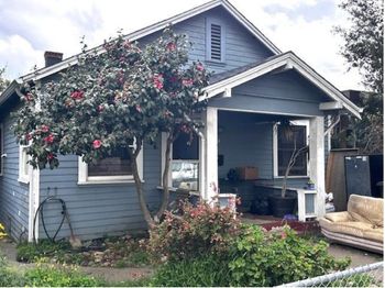 453 Grand Avenue
