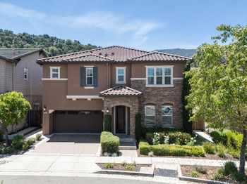 1808 Mulberry Creek