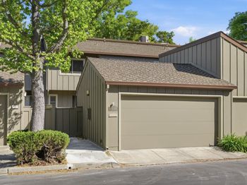 104 Cherry Hill Court