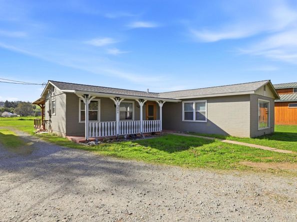 13805 Colony Avenue, San Martin CA 95046