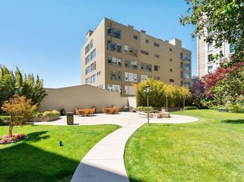 140 S Van Ness Avenue