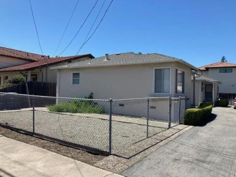 1612 Redwood Avenue, Redwood City CA 94061