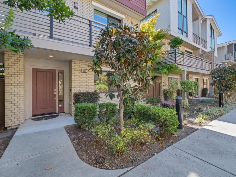 410 Gene Court, Palo Alto CA 94306