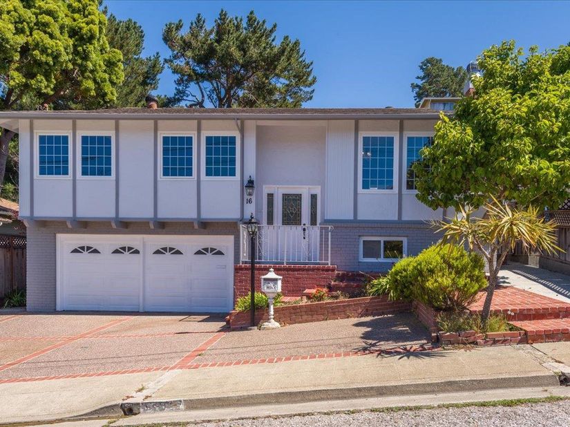16 Malavear Court, Pacifica CA 94044