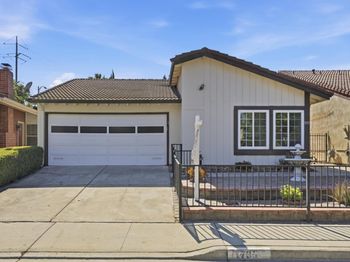 1735 Chesterton Circle