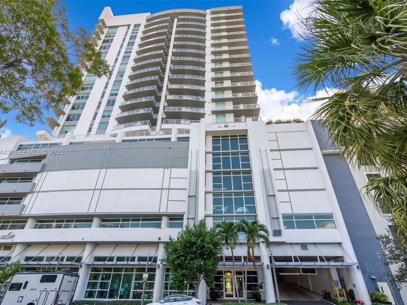 315 NE 3rd Ave 1805, Fort Lauderdale FL 33301