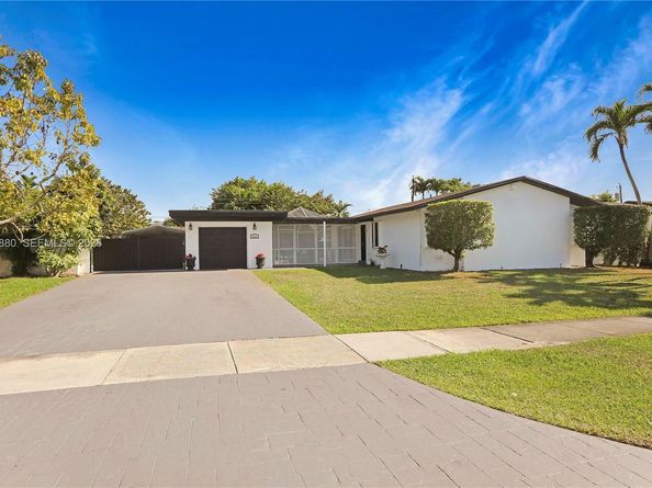 3825 SW 125th Ave, Miami FL 33175