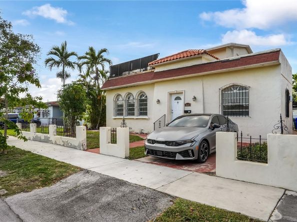 5629 SW 7th St, Miami FL 33134