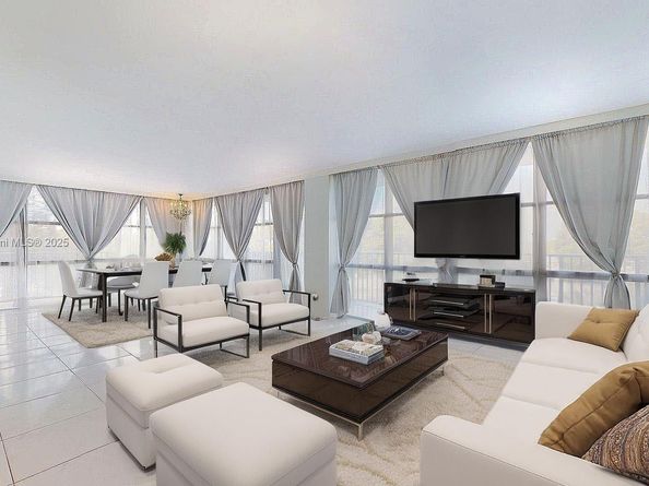 1000 Parkview Dr 431, Hallandale Beach FL 33009